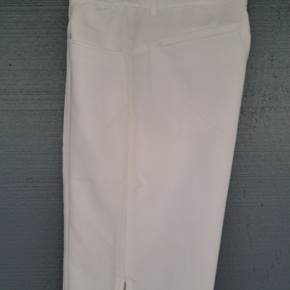 Chase 54 White Tailored Bermuda Golf Shorts #85 - Picture 5 of 6